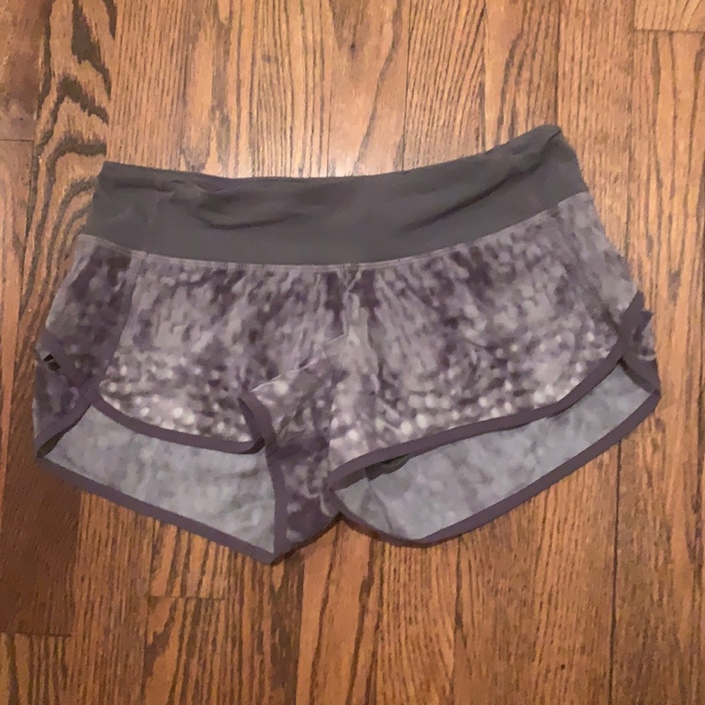 Lululemon size 4 speedup short